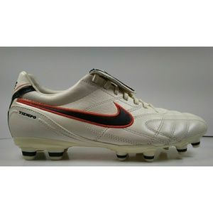 nike tiempo 2010
